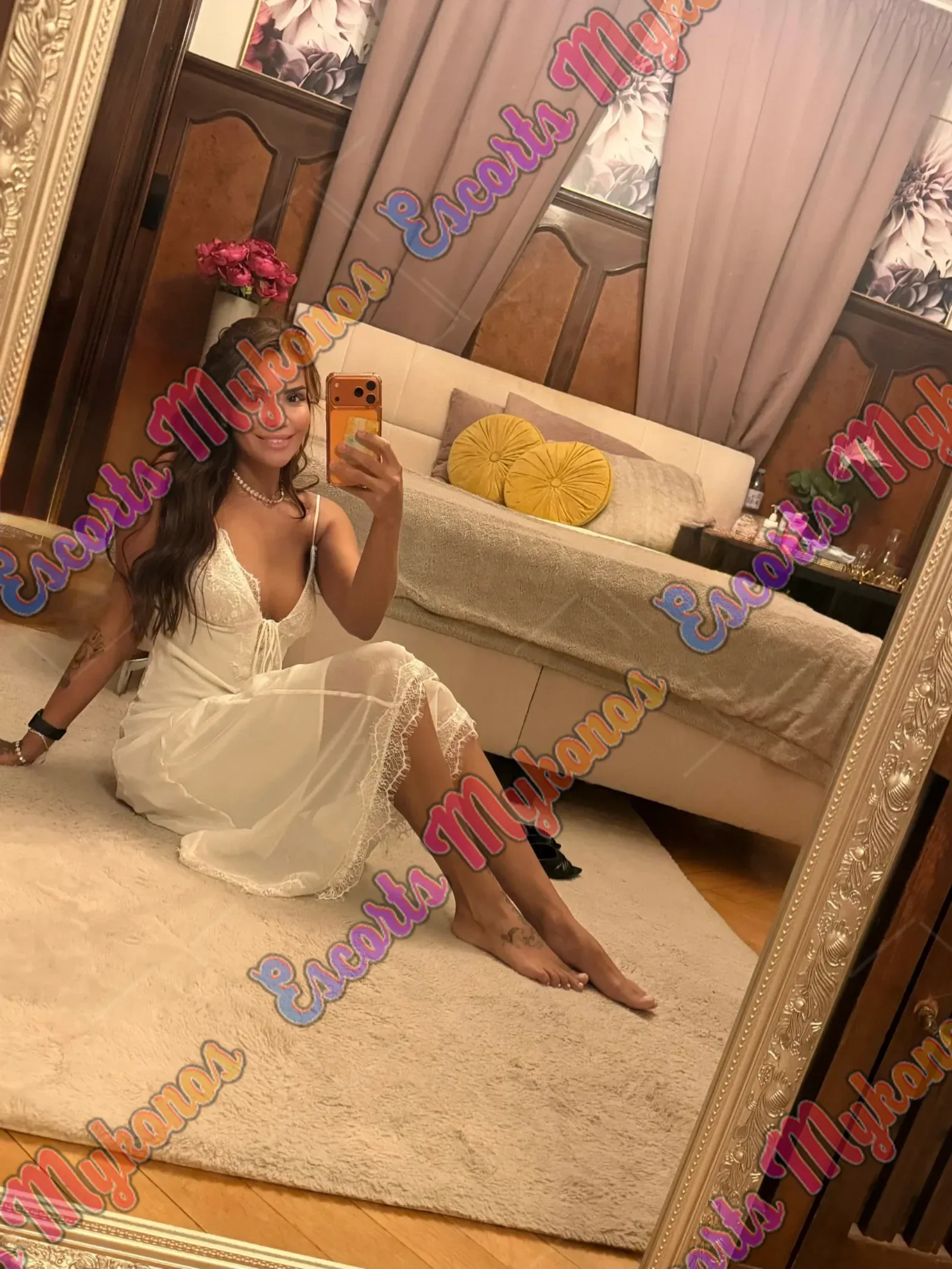 Kayla Mykonos escort photo 8