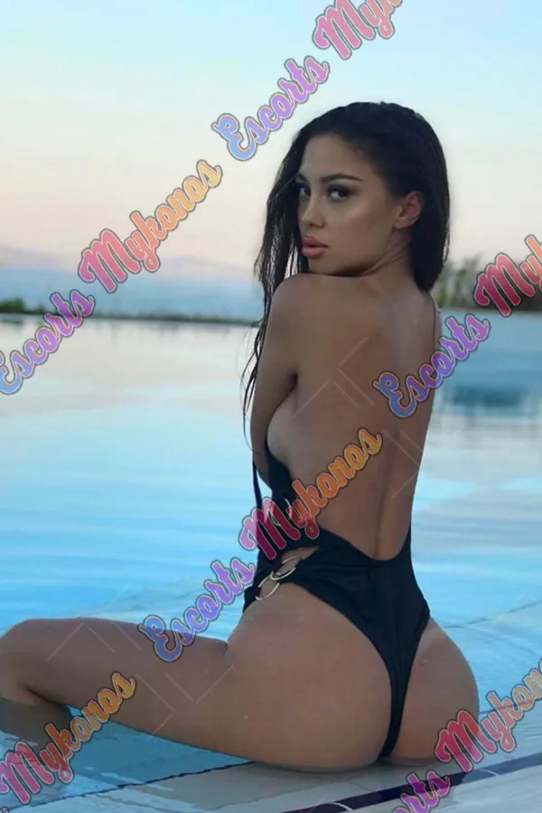 Zlata Hadid Mykonos escort photo 2